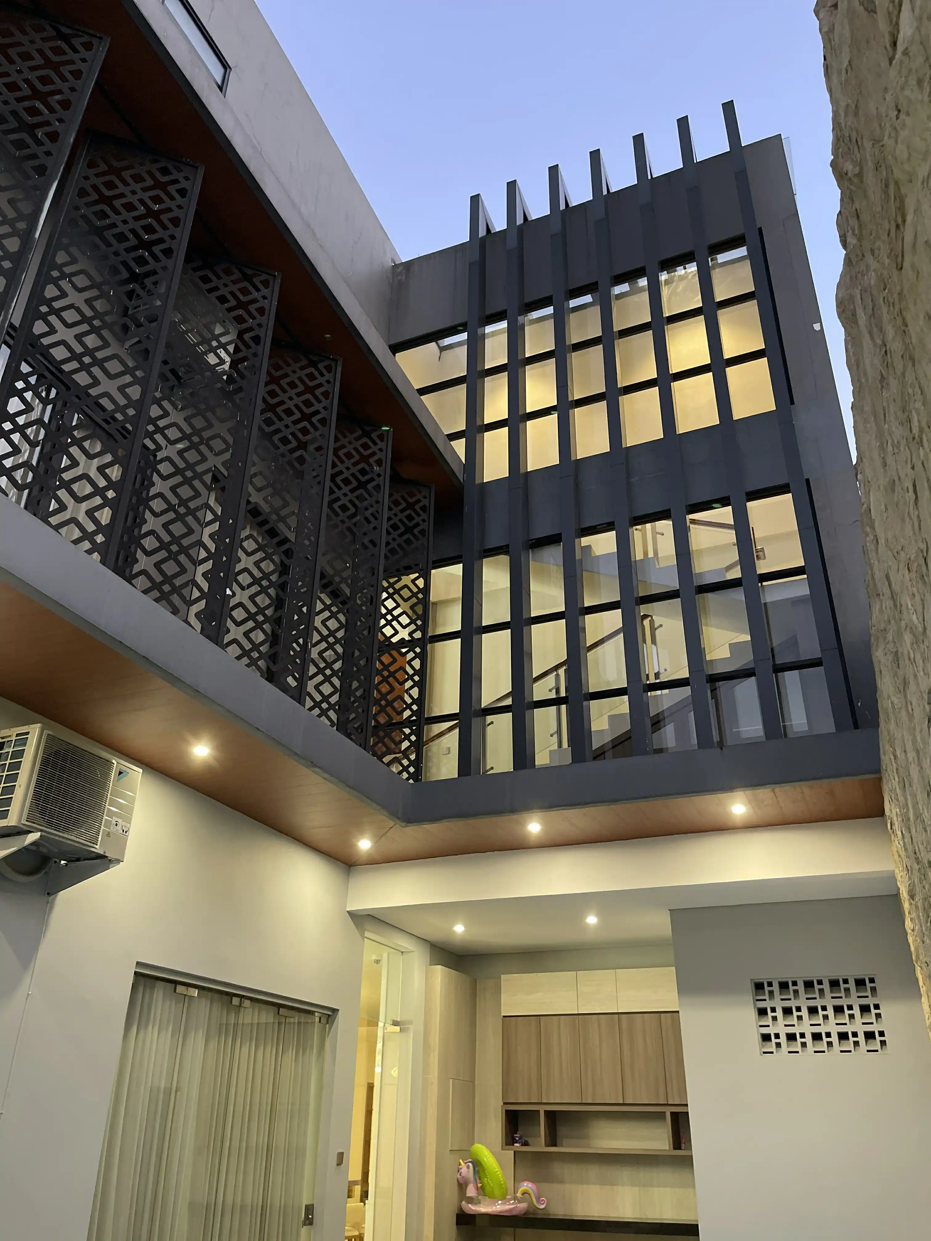 Rumah Modern Contemporer